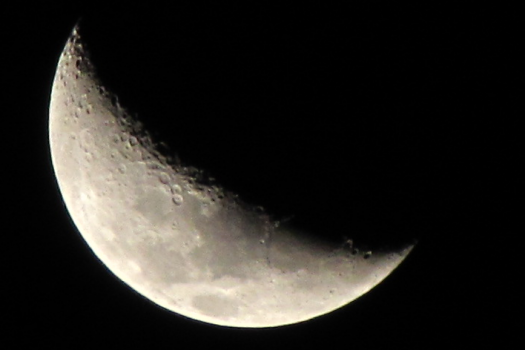 waxing crescent moon